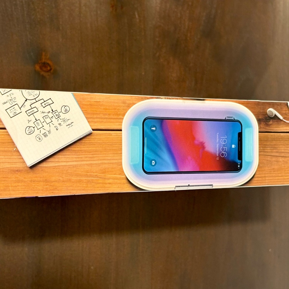 UV Sterilizer with USB Charging - White - Picture 5 of 6